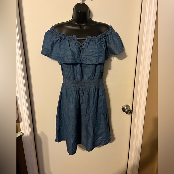 Rosie Harlow Junior Smocked Off-The-Shoulder Fit & Flare Dress Denim Day Blue L - Picture 3 of 8